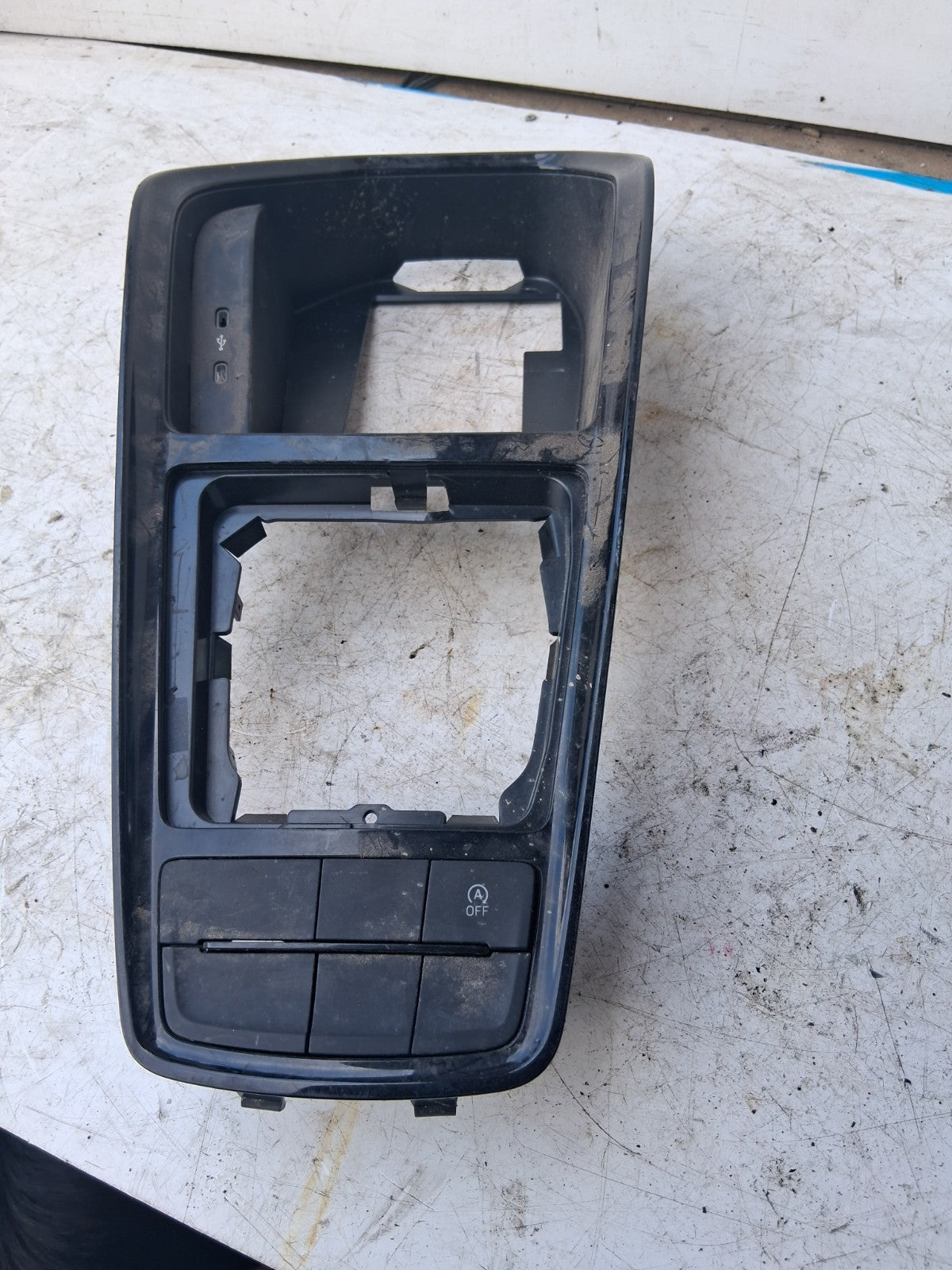 2021 SKODA SCALA GEARSTICK SURROUND TRIM PANEL 656863212A