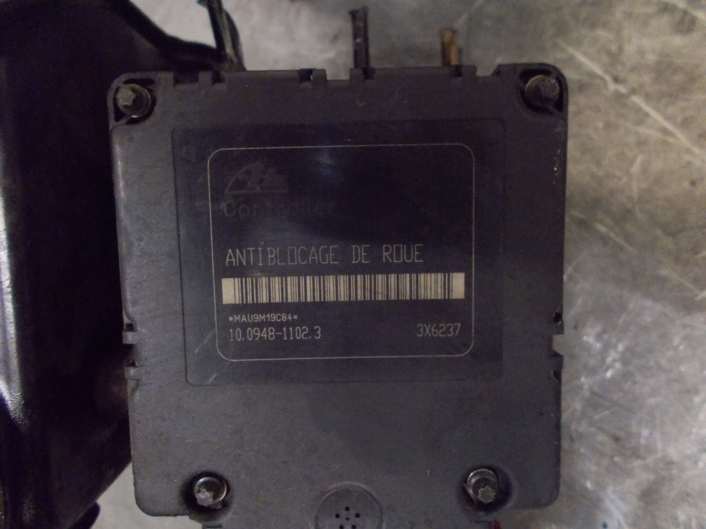 CITROEN XANTIA 2000 2.0 HDI ABS PUMP & CONTROL MODULE 10094811023