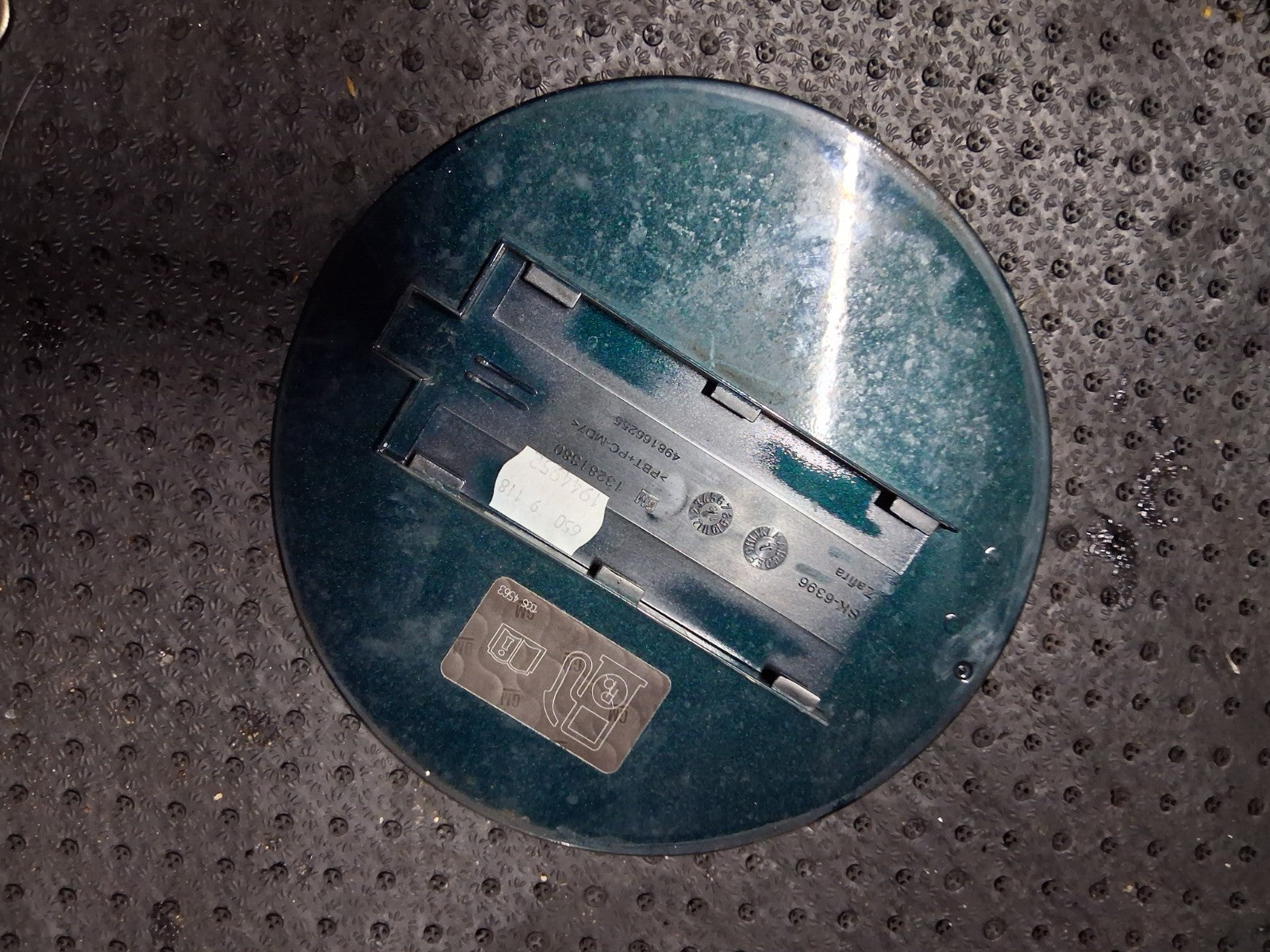 2018 VAUXHALL ZAFIRA C FUEL FILLER LID CAP TOP COVER 13281380