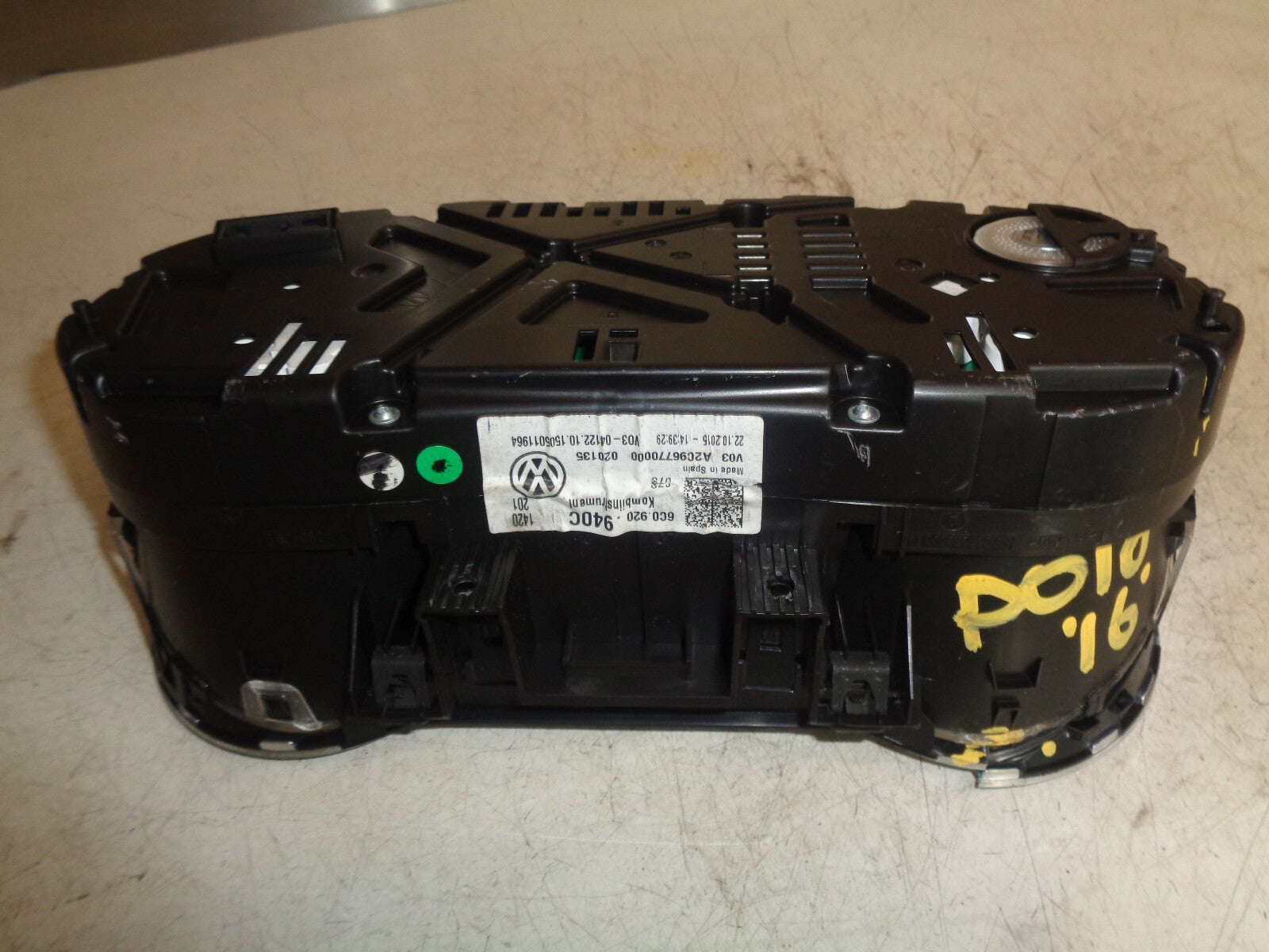 VW VOLKSWAGEN POLO 2016 1.2 TSI SPEEDOMETER INSTRUMENT CLUSTER 6C0920940C