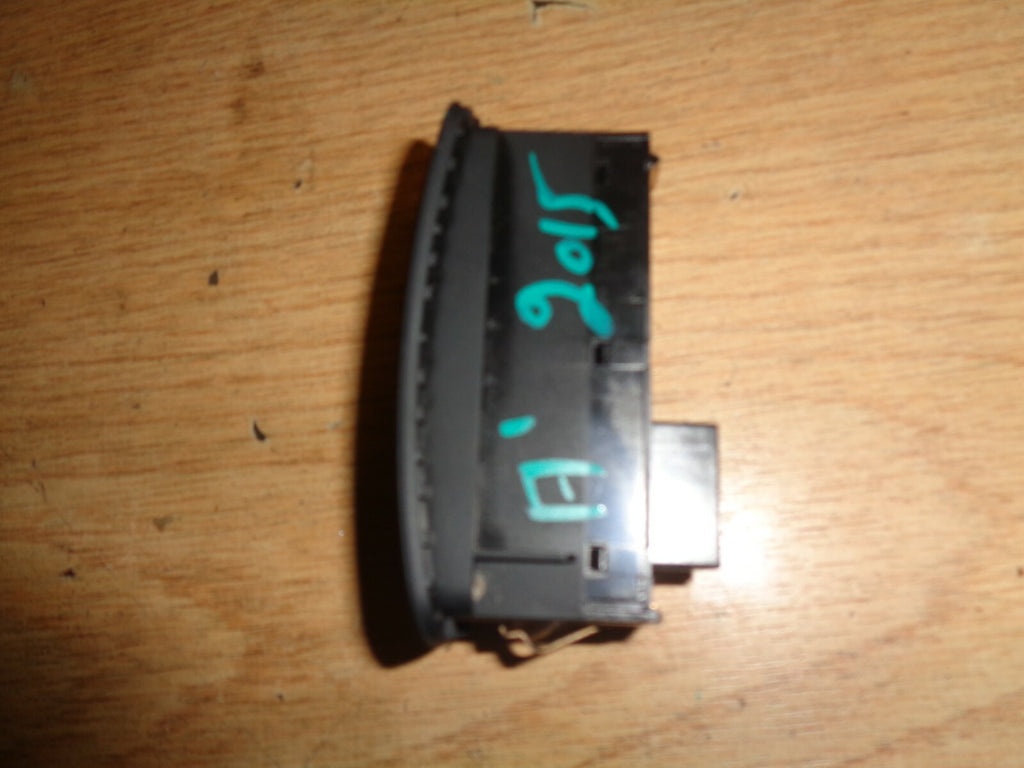 AUDI A1 2015 8X 1.0 TFSI HAZARD WARNING SWITCH PACK 8X0959672G