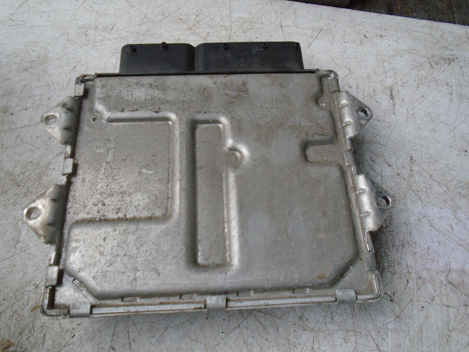 PEUGEOT BIPPER 2014 1.3 DIESEL ECU ENGINE CONTROL MODULE 51880759