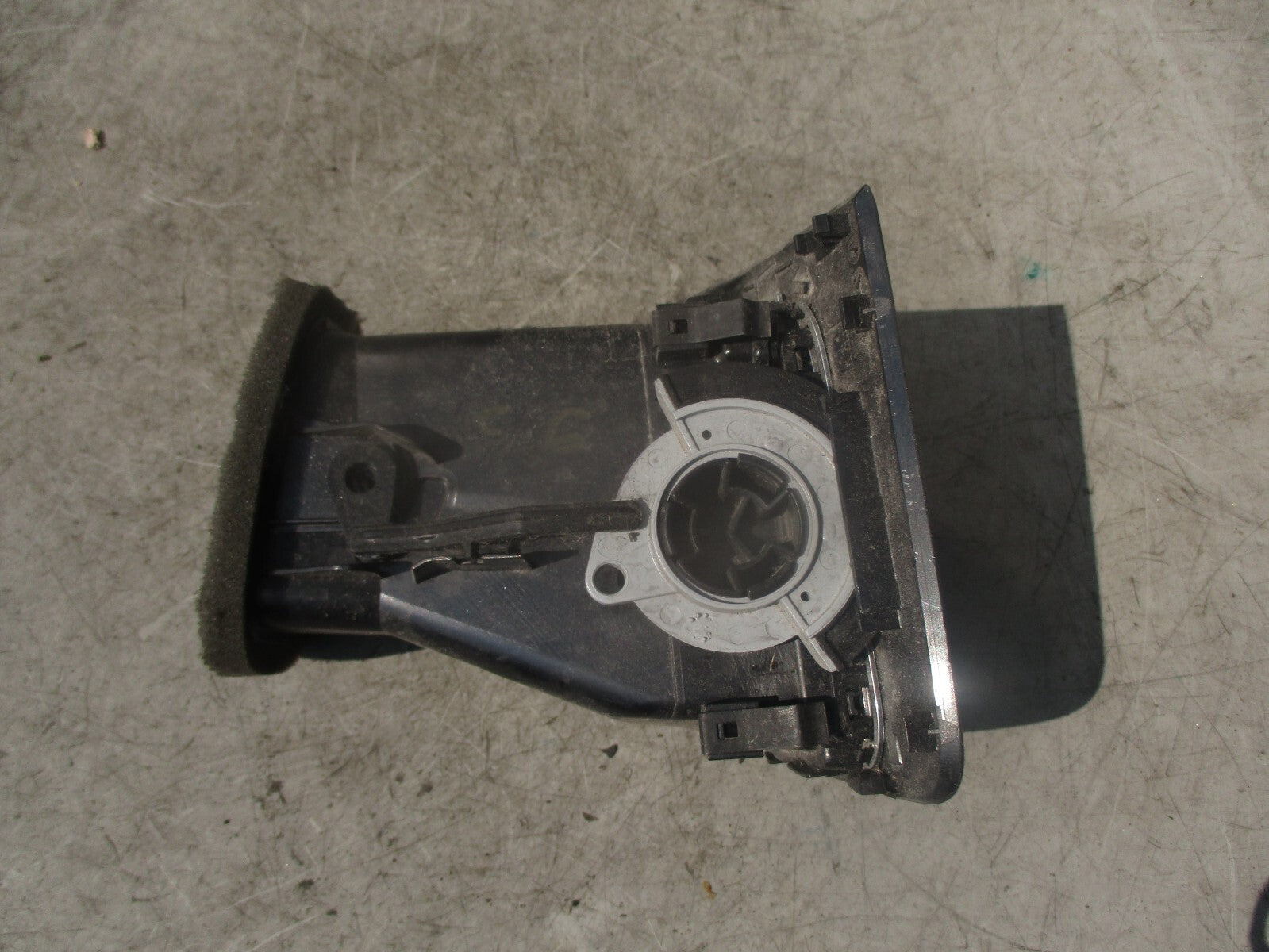 2015 VOLKSWAGEN GOLF MK7 OSF DRIVER FRONT DASHBOARD AIR VENT TRIM 5G2819710B