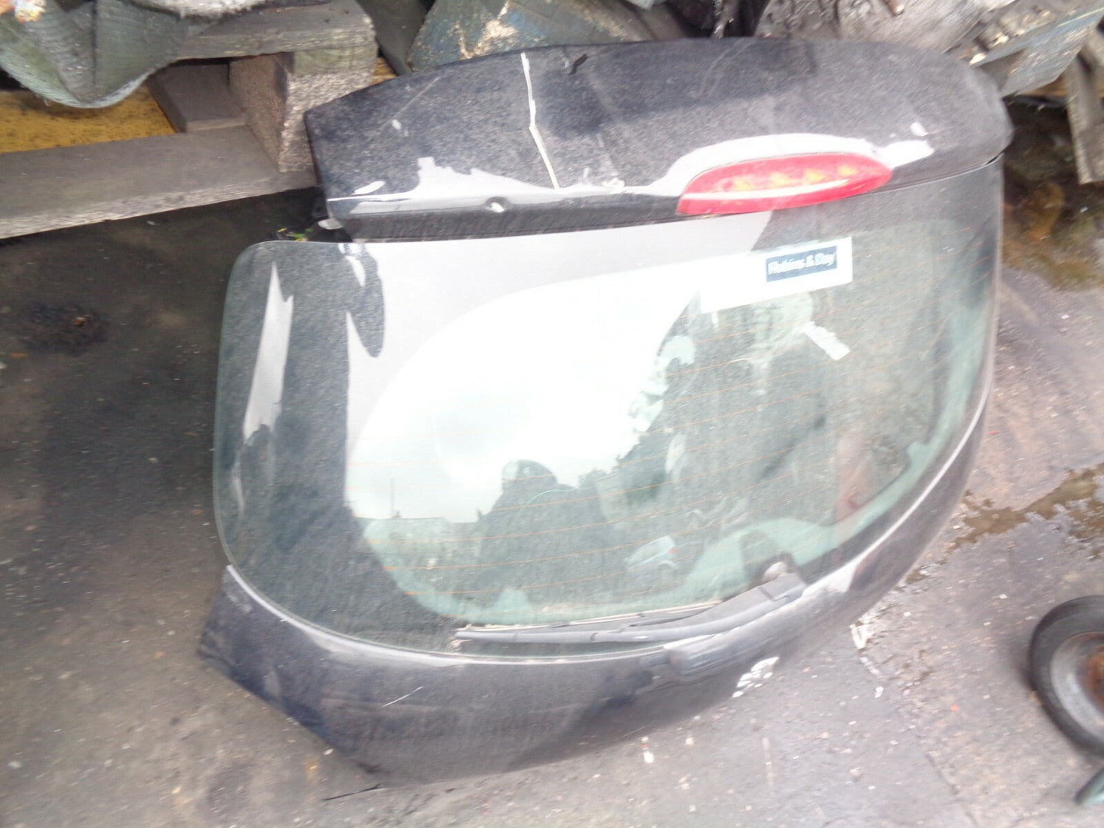 PEUGEOT 208 2012 5 DOOR REAR COMPLETE TAILGATE BOOTLID BLACK