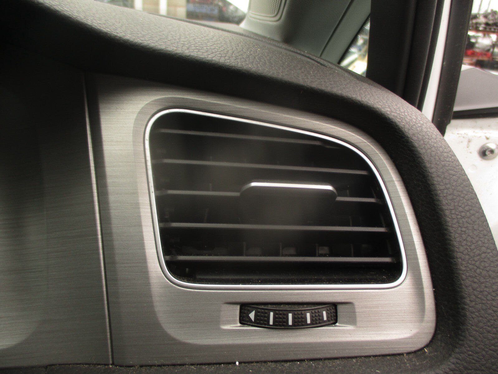 2016 VOLKSWAGEN GOLF MK7 OSF DRIVER FRONT RIGHT DASHBOARD AIR VENT
