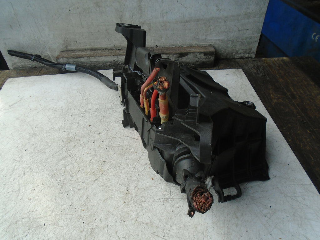 MERCEDES BENZ GLA X156 2018 FUSE BOX RELAY