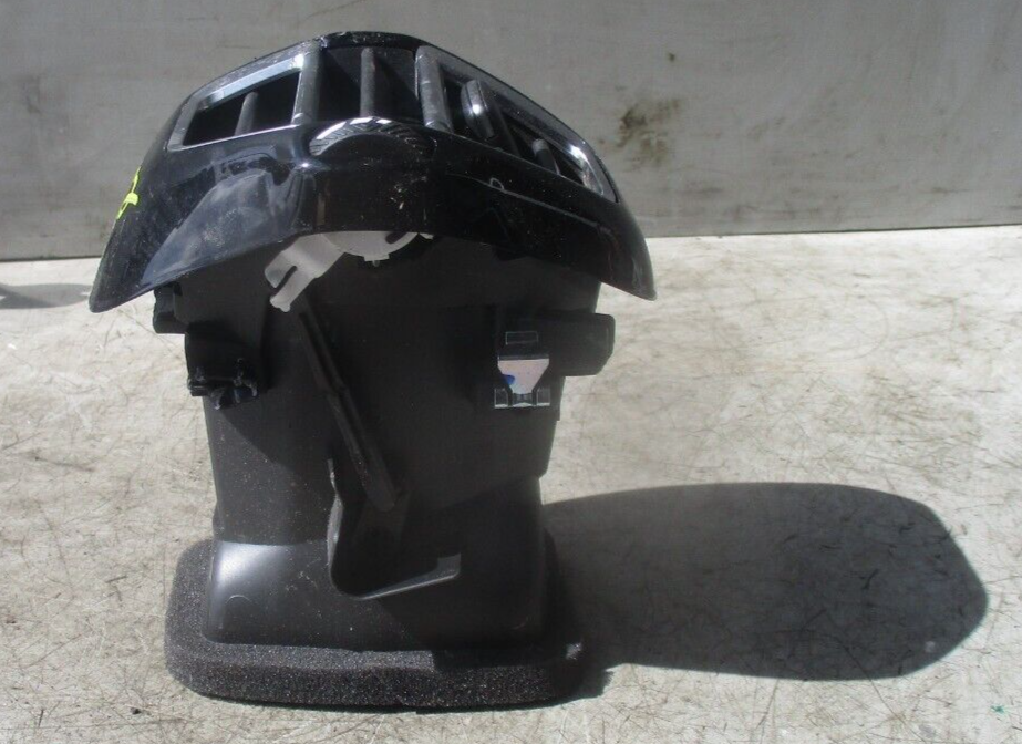 2020 CITROEN C4 MK3 FRONT VENT 9831805480