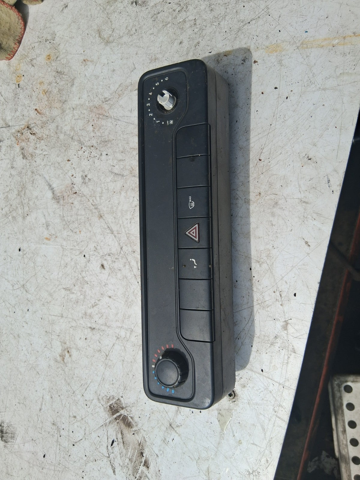 MERCEDES BENZ SPRINTER W907 2018 HEATER AC CLIMATE CONTROL SWITCH A9079055405