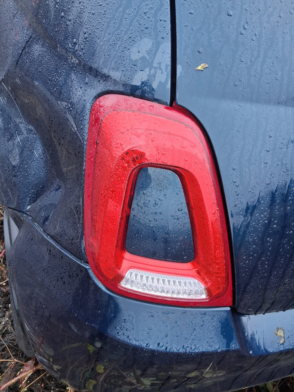 2023 FIAT 500 MHEV NSR PASSENGER SIDE REAR LEFT TAIL LIGHT