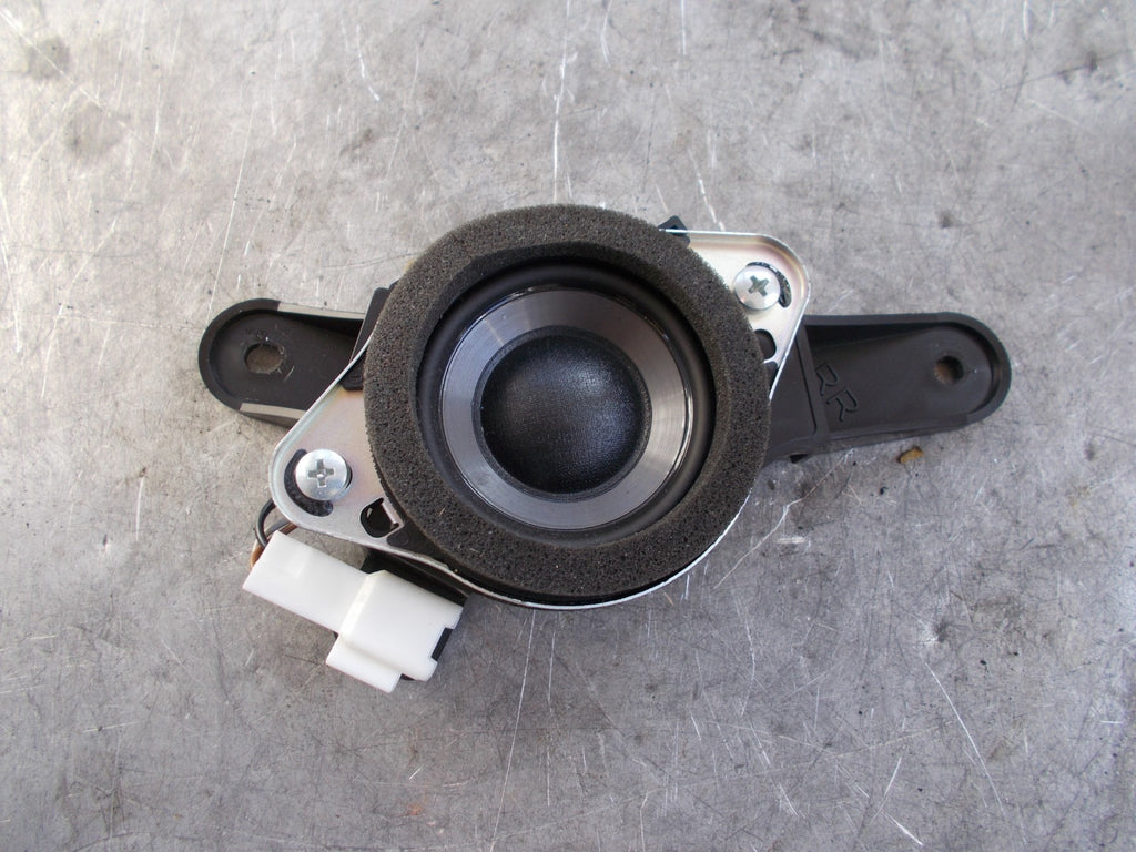 LEXUS IS XE20 (MK2) 2005-2013 OSR DRIVER SIDE REAR DOOR TWEETER 86160-53260