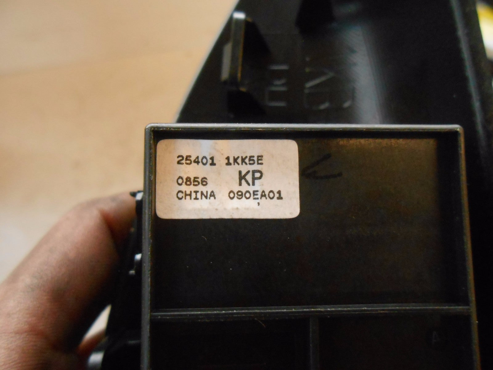 NISSAN JUKE F15 2016 OSF DRIVER FRONT WINDOW CONTROL SWITCHES BLACK 254011KK5E