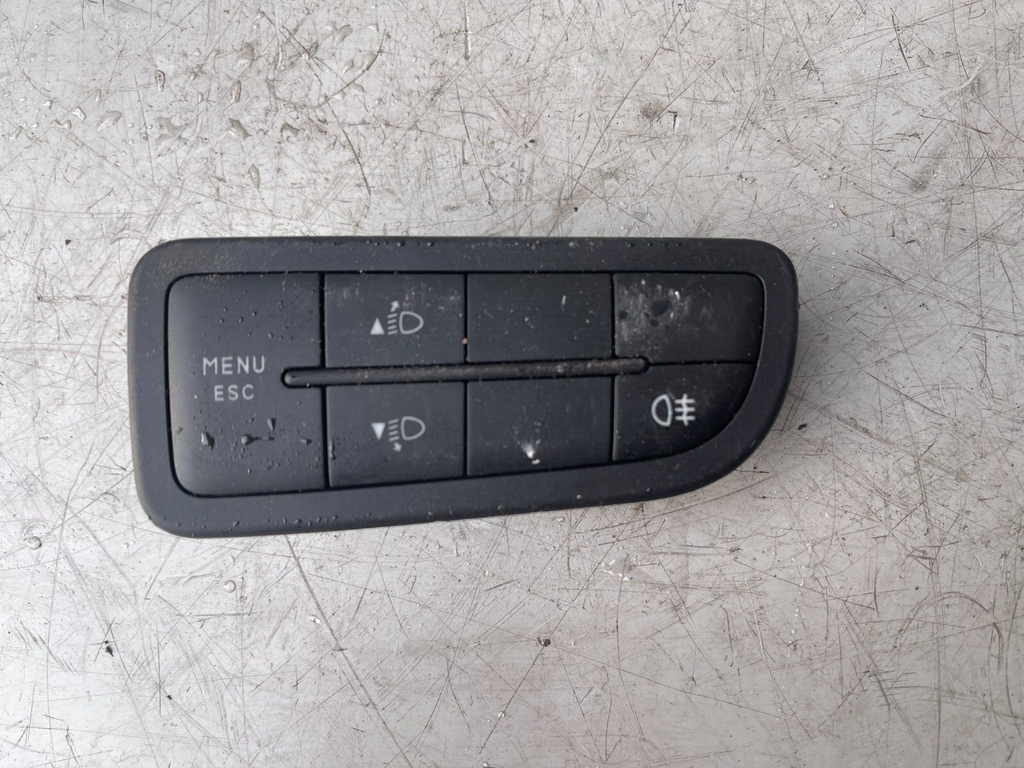 PEUGEOT BIPPER HEADLIGHT SWITCH PANEL CONTROL B569