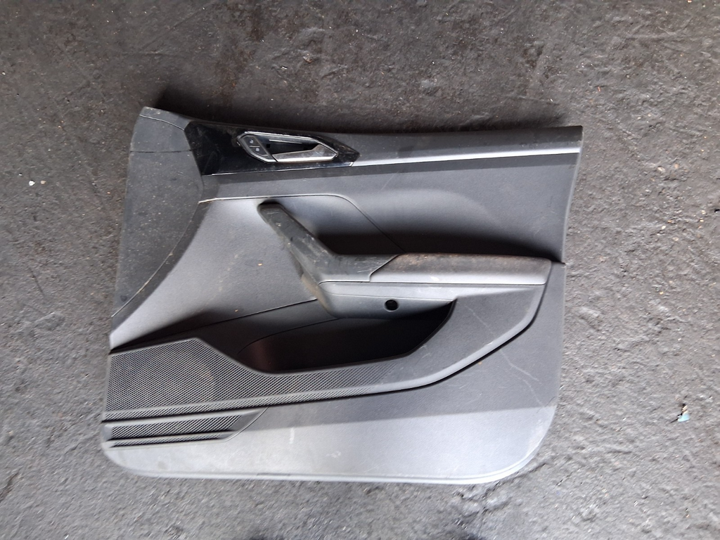 2023 VOLKSWAGEN T CROSS OSF DRIVER SIDE FRONT RIGHT DOOR CARD PANEL 2GN867012