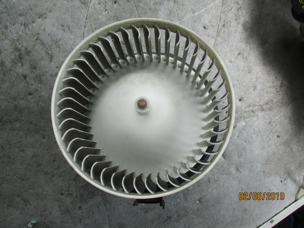 FORD FIESTA MK7 HEATER BLOWER MOTOR FAN VP8E2H18456
