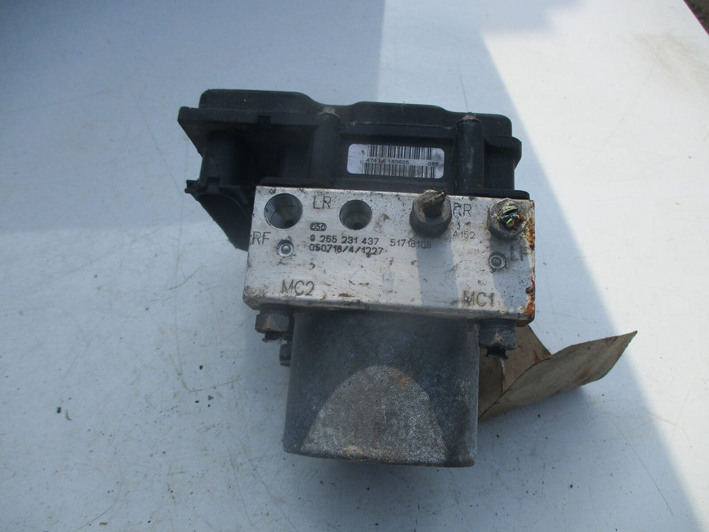 FIAT STILO 2005 1.4 PETROL ABS PUMP 0 265 231 437