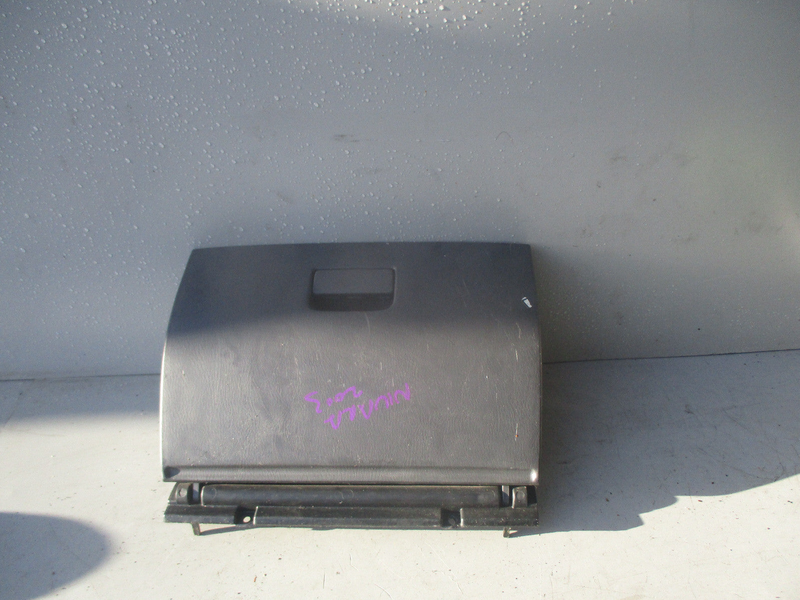 NISSAN NAVARA 2003 GLOVE BOX COMPARTMENT