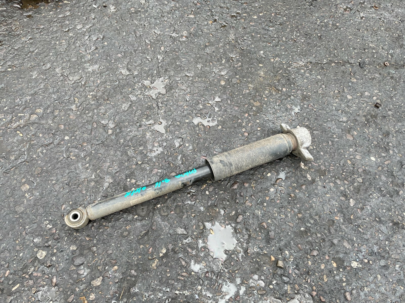 VAUXHALL ASTRA J MK6 2013 NSR PASSENGER SIDE REAR SHOCK ABSORBER LEG STRUT