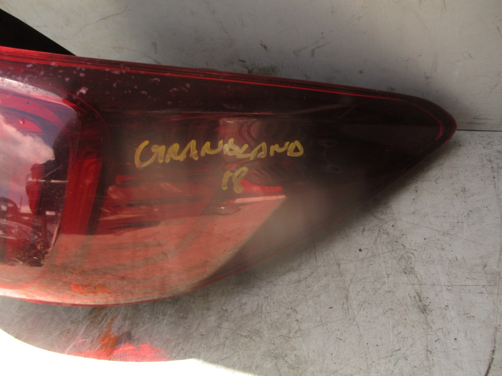 2018 VAUXHALL GRANDLAND X SE OS DRIVER REAR OUTER RIGHT TAIL LIGHT LAMP 81660201