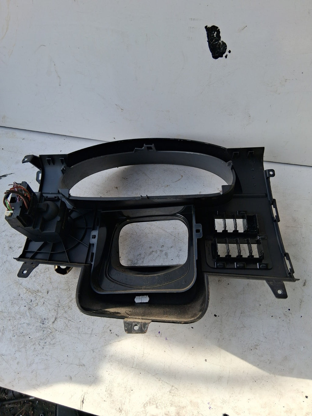 2018 MERCEDES BENZ SPRINTER W907 SPEEDO SURROUND PANEL TRIM A9066800280