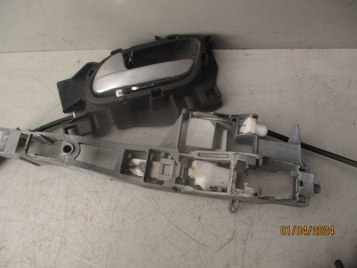 2016 CITROEN DS3 NSF PASSENGER FRONT LEFT SIDE DOOR LOCK