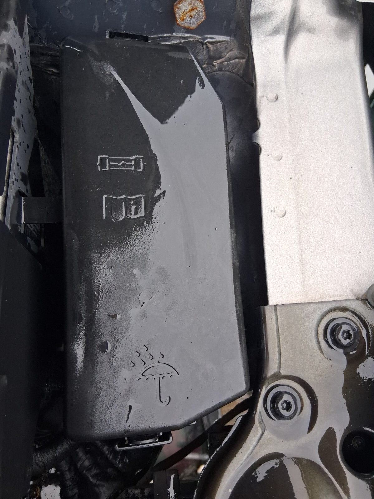 VW VOLKSWAGEN POLO 2018 MK6 1.0 PETROL FUSE BOX RELAY BOX