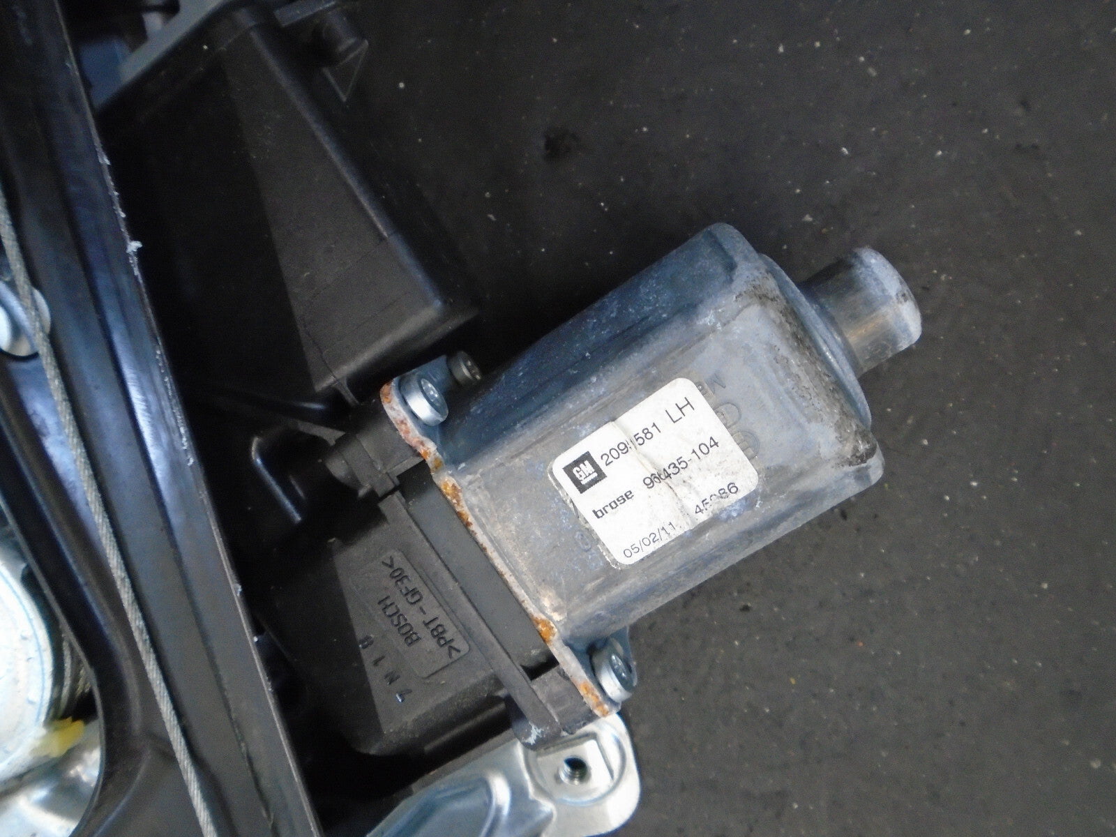 VAUXHALL INSIGNIA 2011 NSF PASSENGER FRONT DOOR WINDOW MOTOR REGULATOR 20951581