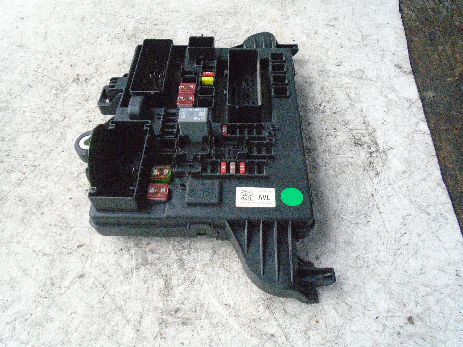 VAUXHALL INSIGNIA MK1 2012 REAR FUSEBOX MODULE 22737769