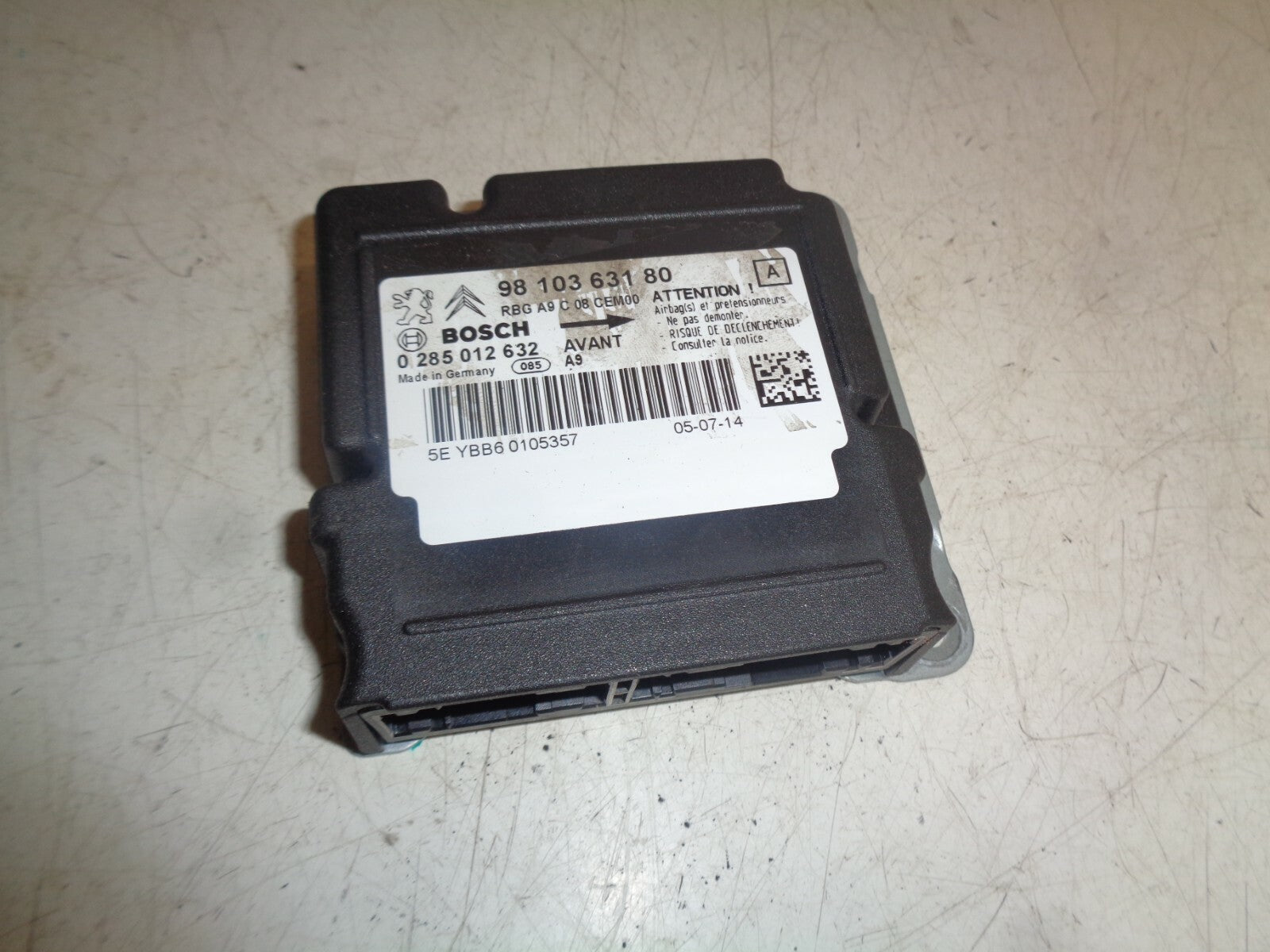 PEUGEOT 208 2012 SRS AIRBAG CONTROL MODULE UNIT 9810363180