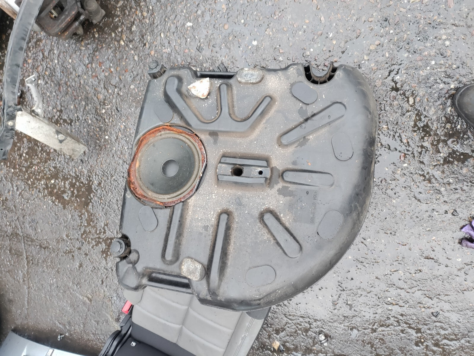 2009 JAGUAR XF X250 SPARE WHEEL SUB-WOOFER SPEAKER 8X2319A067AB