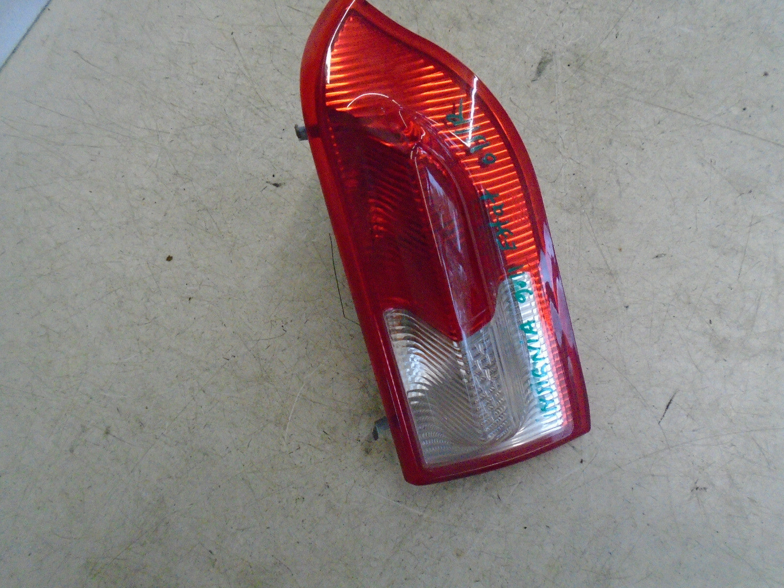 VAUXHALL INSIGNIA MK1 2011 ESTATE OSR DRIVER SIDE REAR INNER TAIL LIGHT 13226855