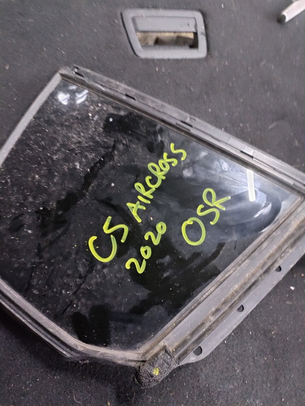 CITROEN C5 AIRCROSS 2020 OSR DRIVER SIDE REAR QUARTER GLASS