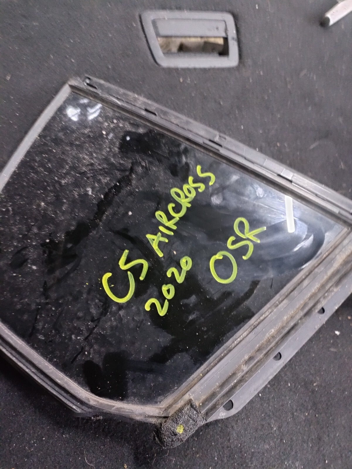 CITROEN C5 AIRCROSS 2020 OSR DRIVER SIDE REAR QUARTER GLASS