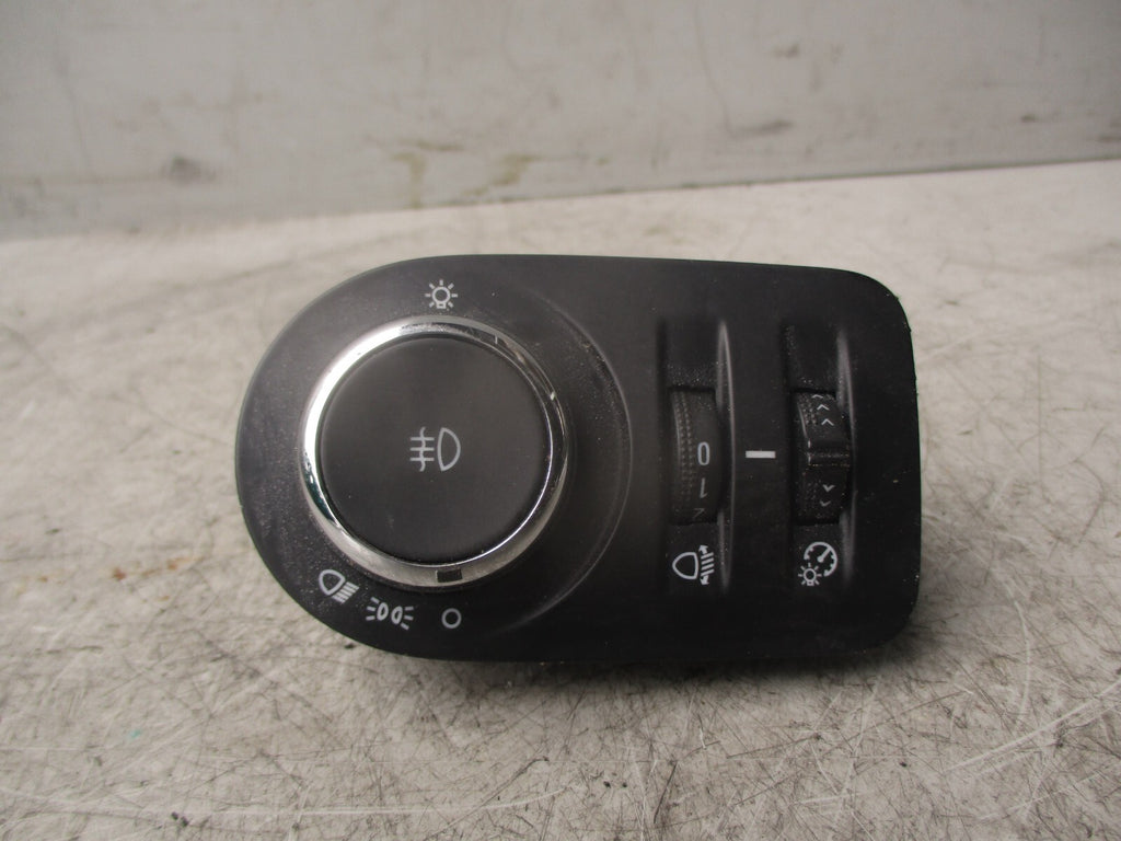 2017 VAUXHALL ZAFIRA C TOURER MK3 HEADLIGHT CONTROL SWITCH CONTROL UNIT 39049504