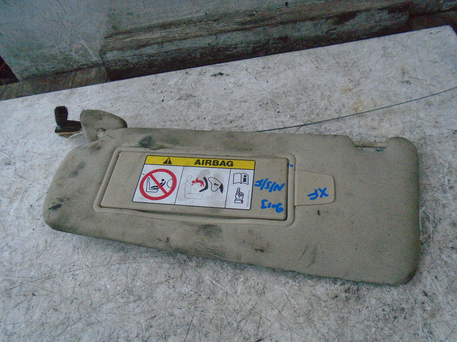 JAGUAR XF 2013 NS PASSENGER SIDE FRONT INTERIOR SUN VISOR