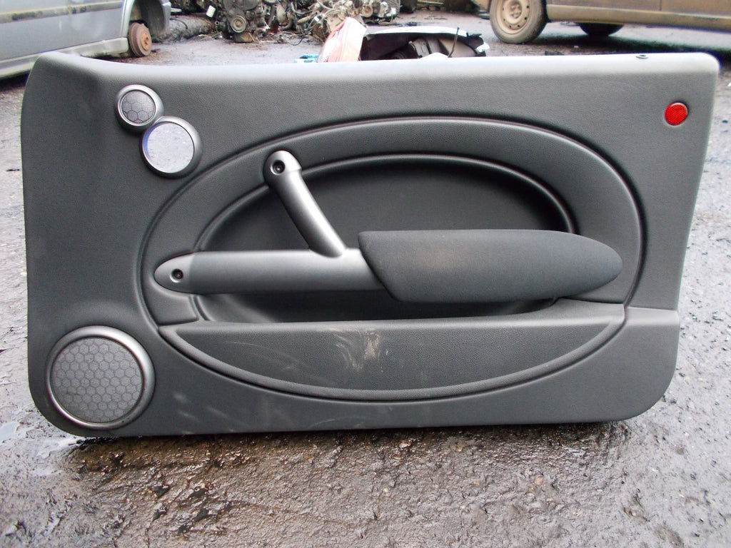2005 BMW MINI MINI ONE 3DR OS DRIVERS SIDE DOOR CARD PANEL 51410017302