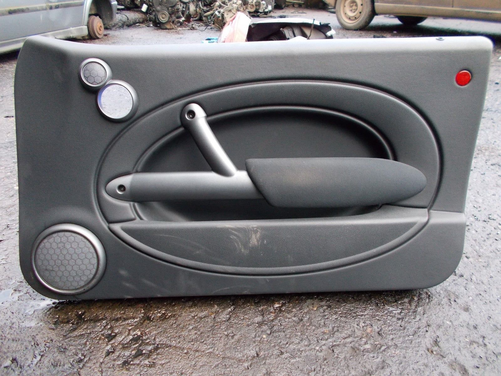 2005 BMW MINI MINI ONE 3DR OS DRIVERS SIDE DOOR CARD PANEL 51410017302