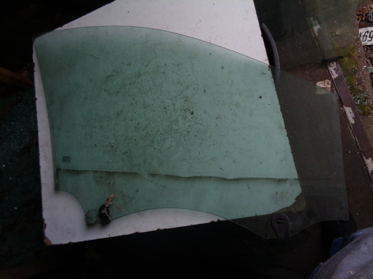 2004 RENAULT MEGANE SCENIC NSF PASSENGER SIDE FRONT WINDOW GLASS E243R009007