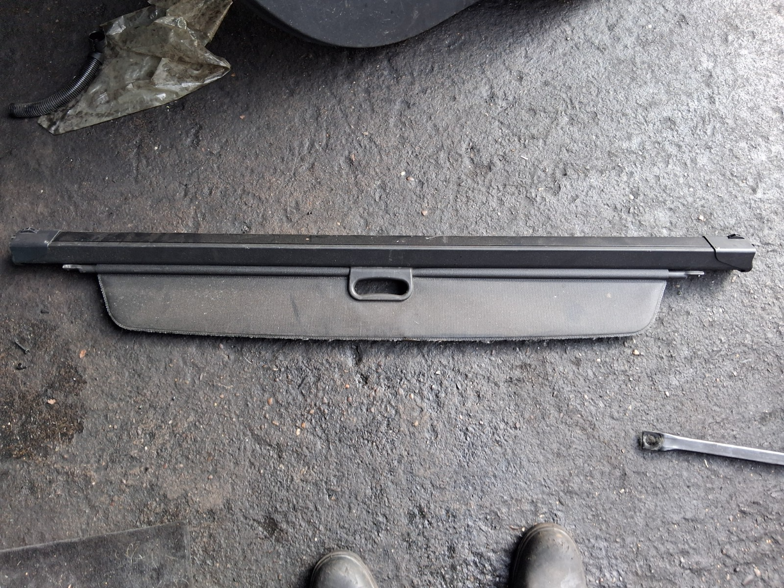 2015 BMW 3 SERIES F30 ESTATE REAR RETRACTABLE PARCEL SHELF LOAD COVER