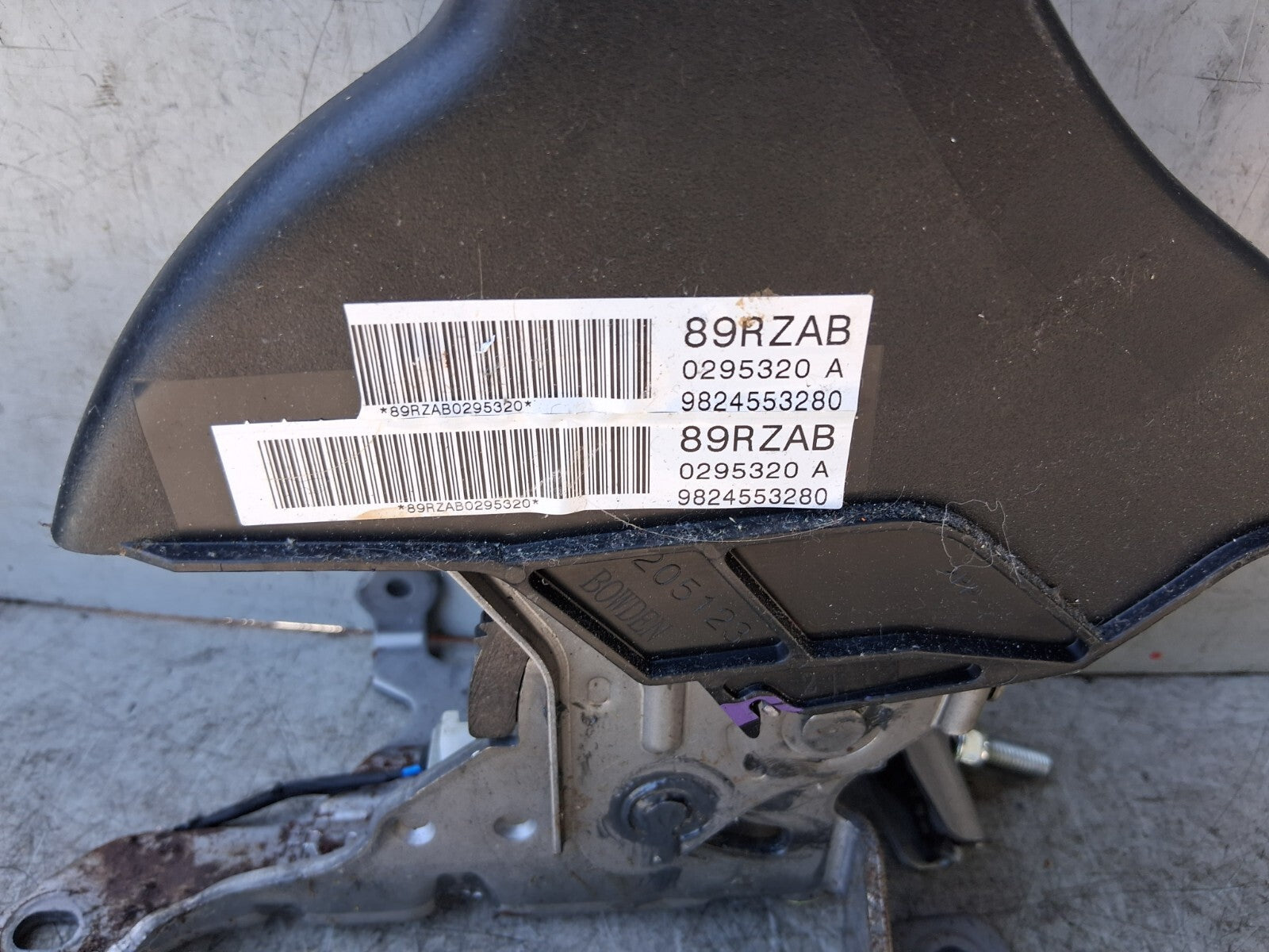 VAUXHALL CORSA F 2021 MANUAL HANDBRAKE LEVER & MECHANISM 9824553280