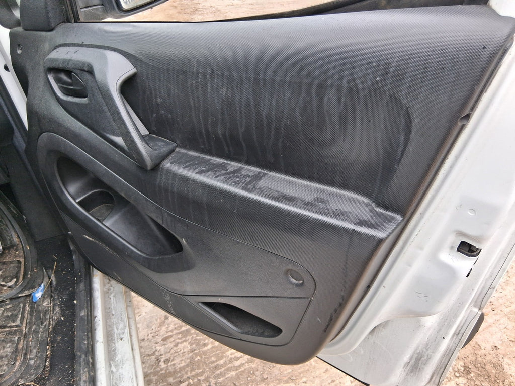 2017 CITROEN BERLINGO MK2 OSF DRIVER SIDE FRONT RIGHT DOOR CARD PANEL