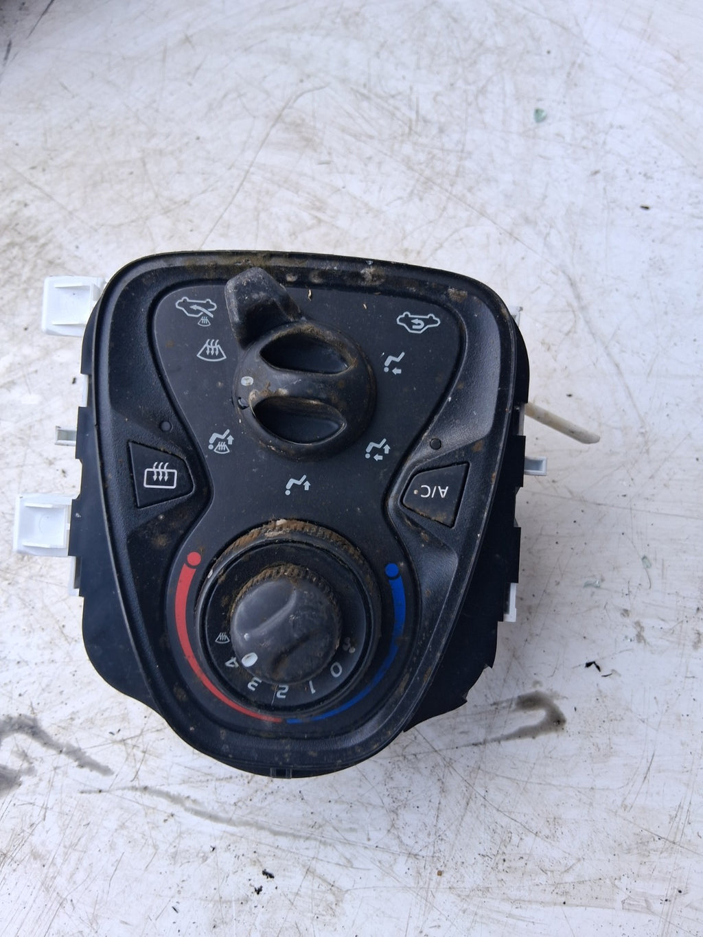 2016 PEUGEOT 108 MK2 AC HEATER CLIMATE CONTROL SWITCH PANEL 55900YV030