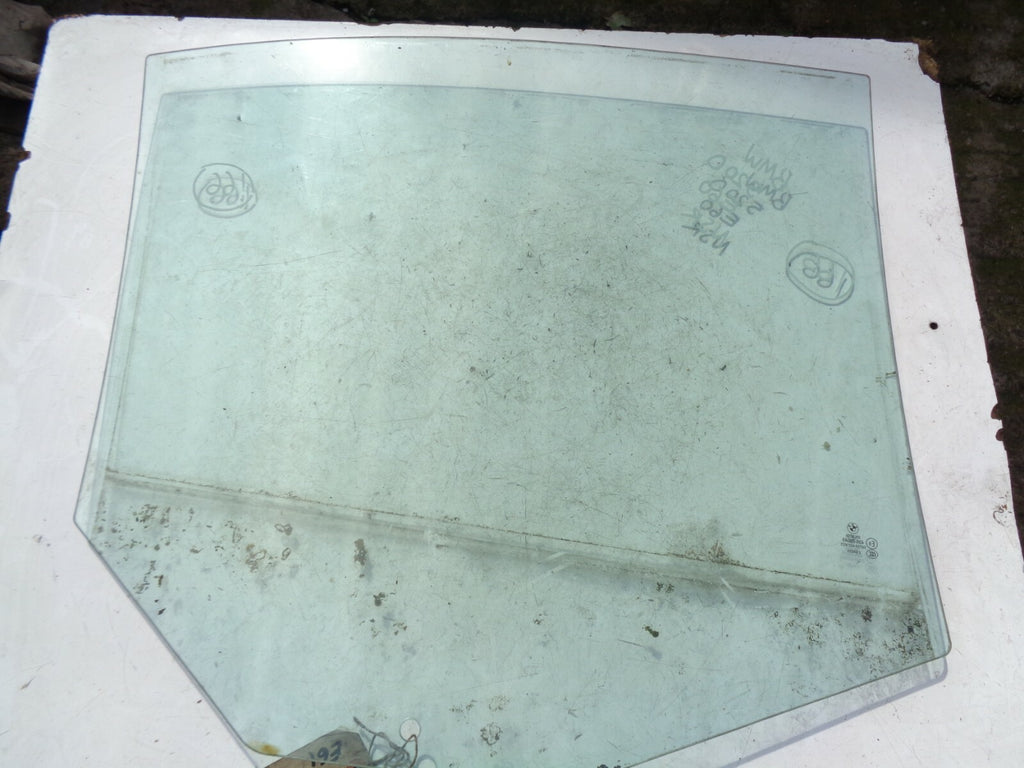 BMW 520D M SPORT TOURING E61 2005 NSR PASSENGER SIDE REAR WINDOW GLASS