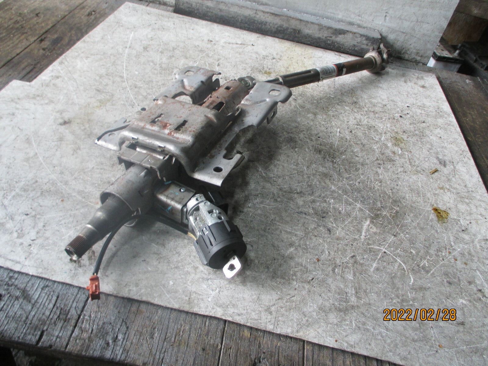 PEUGEOT PARTNER MK2 2014 1.6 DIESEL STEERING COLUMN WITH KEY