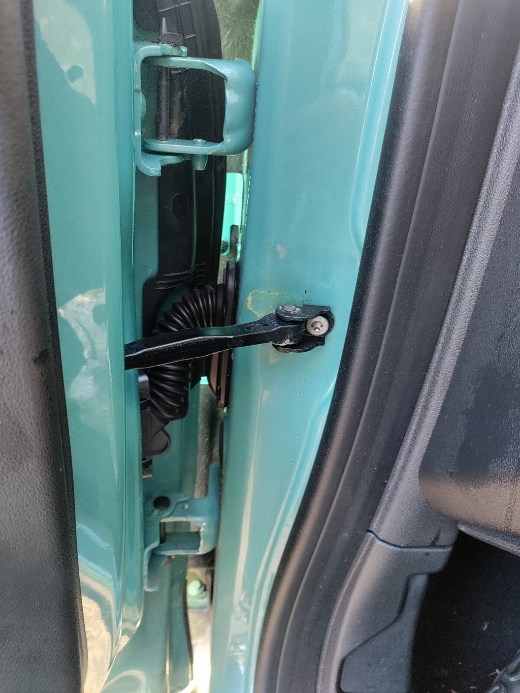 2024 JEEP AVENGER NSF PASSENGER SIDE FRONT UPPER & LOWER DOOR HINGES