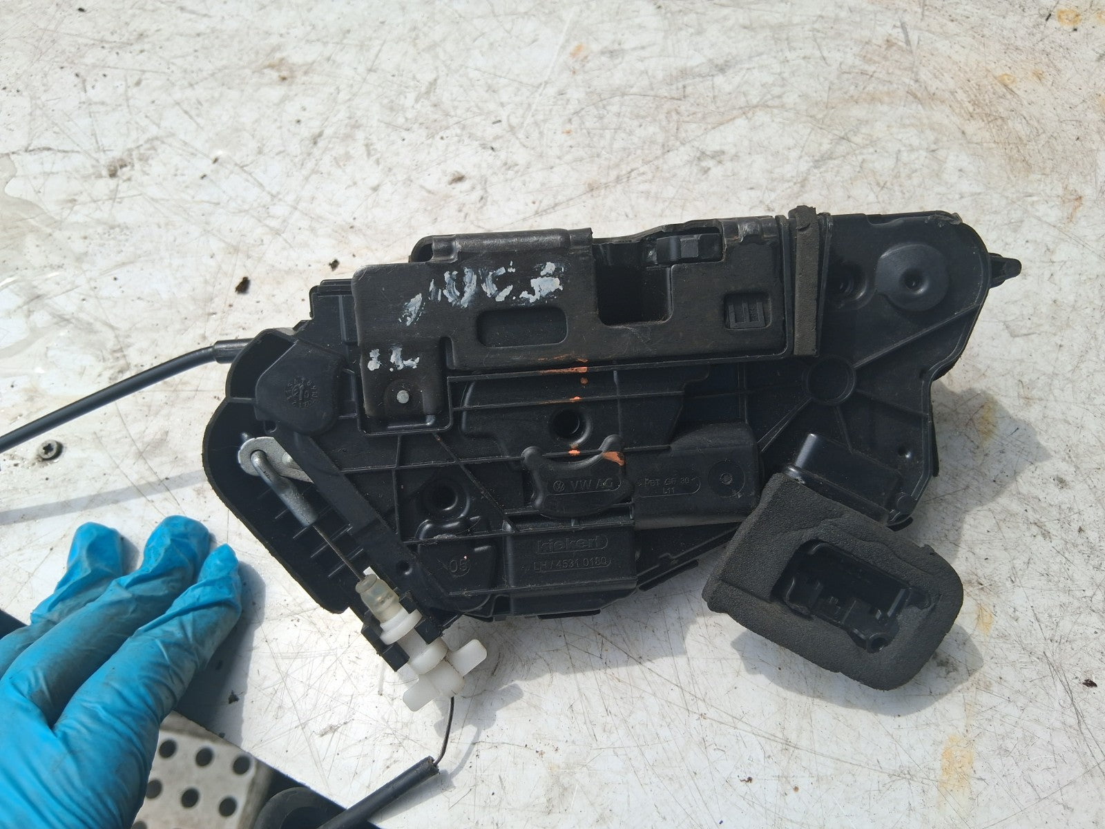 VW VOLKSWAGEN PASSAT B8 2019 NSF PASSENGER FRONT DOOR LOCK MECHANISM 5TB837015B