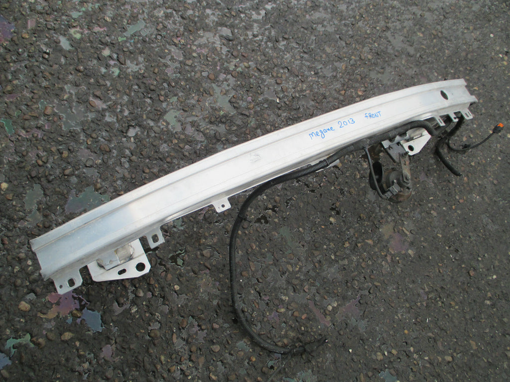 RENAULT MEGANE MK3 2013 FRONT IMPACT REINFORCEMENT CRASH BAR