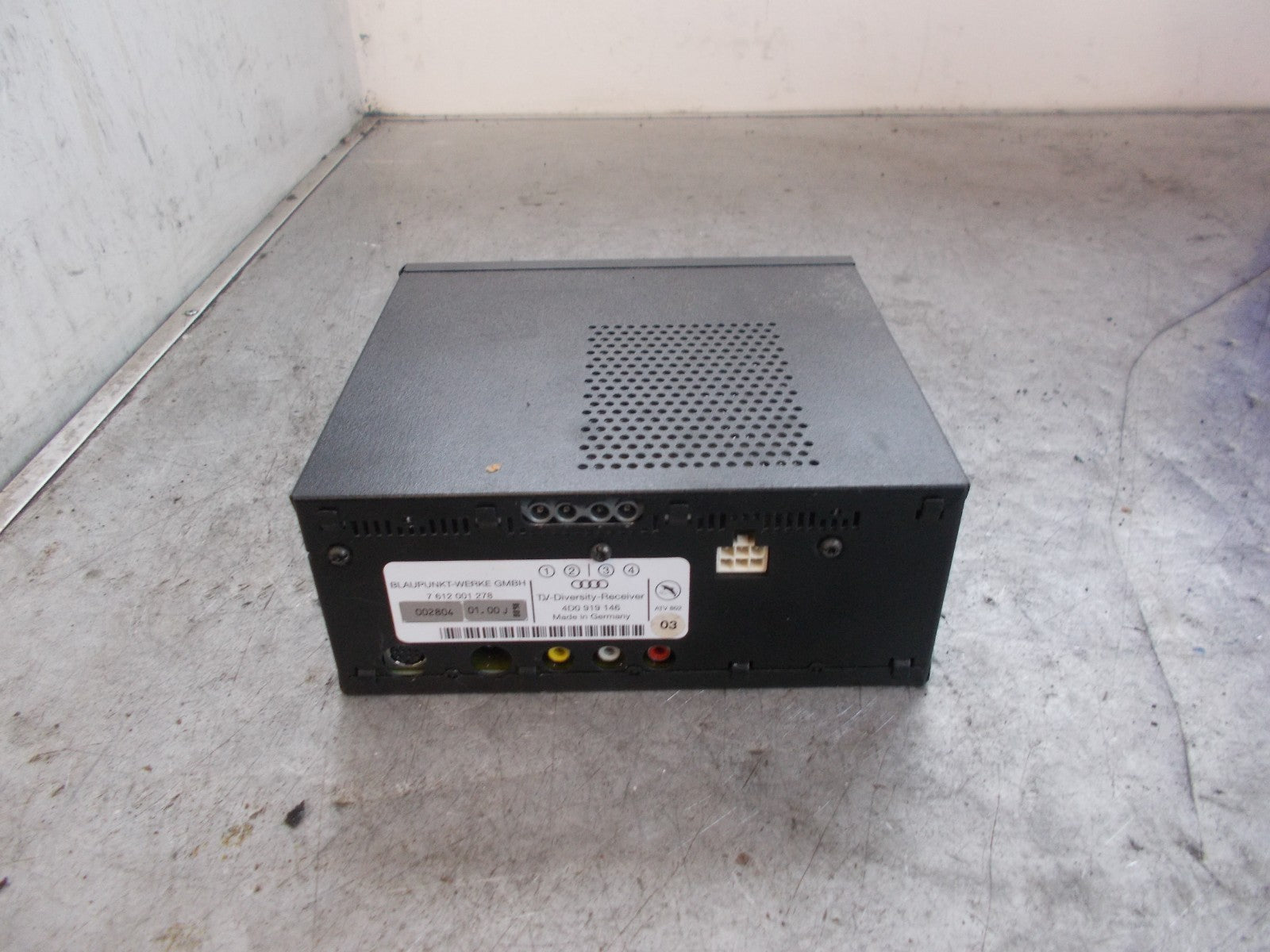 AUDI A8 D2 4D (MK1) 1994-2002 TV TUNER GPS CONTROL MODULE 4D0919146 7612001278