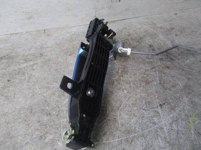 2019 MAJDA 2 MK4 NSF PASSENGER SIDE FRONT DOOR HANDLE