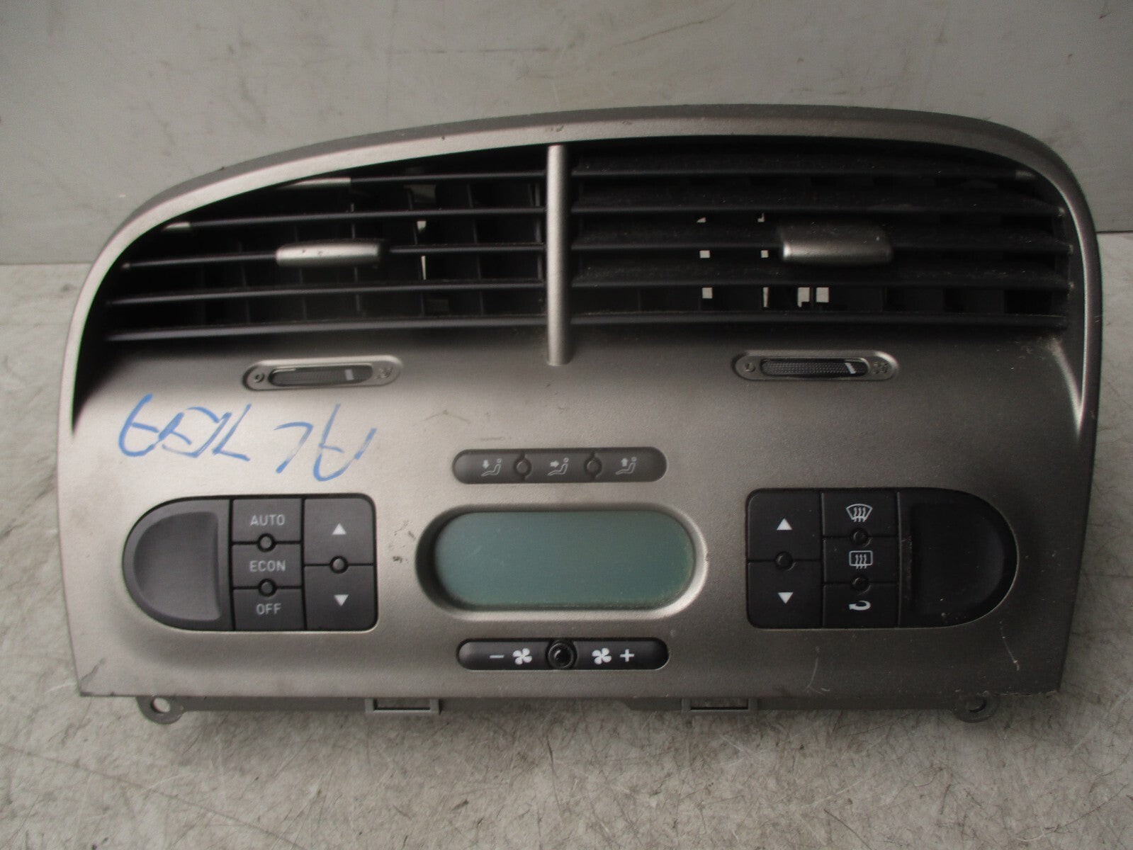 2004 SEAT ALTEA AC HEATER CLIMATE CONTROL SWITCH PANEL WITH AIR VENTS