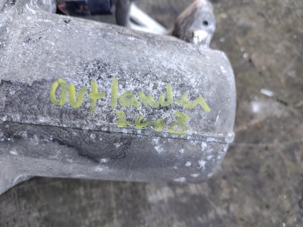 2008 MITSUBISHI OUTLANDER 2.2 DIESEL  A/C AIR COMPRESSOR PUMP 926003VD0A